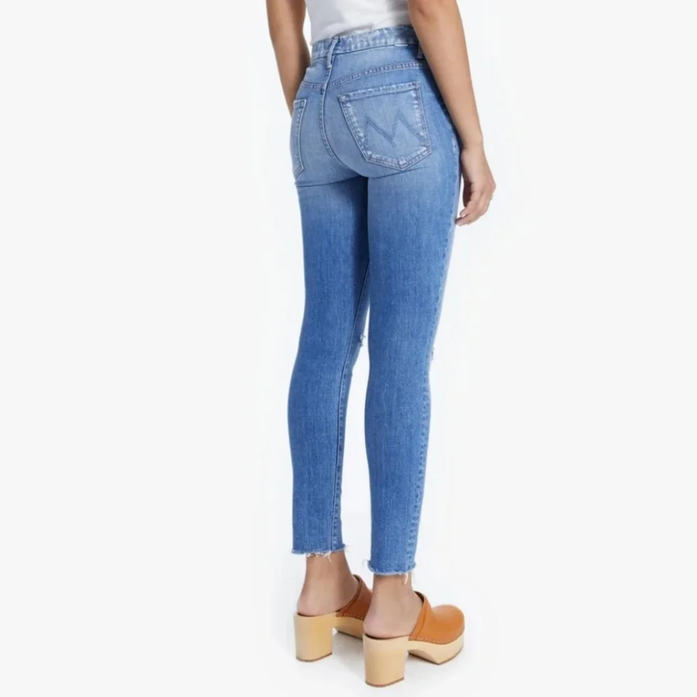 Mother High-Waisted Looker Ankle Fray Skinny Distessed Jeans